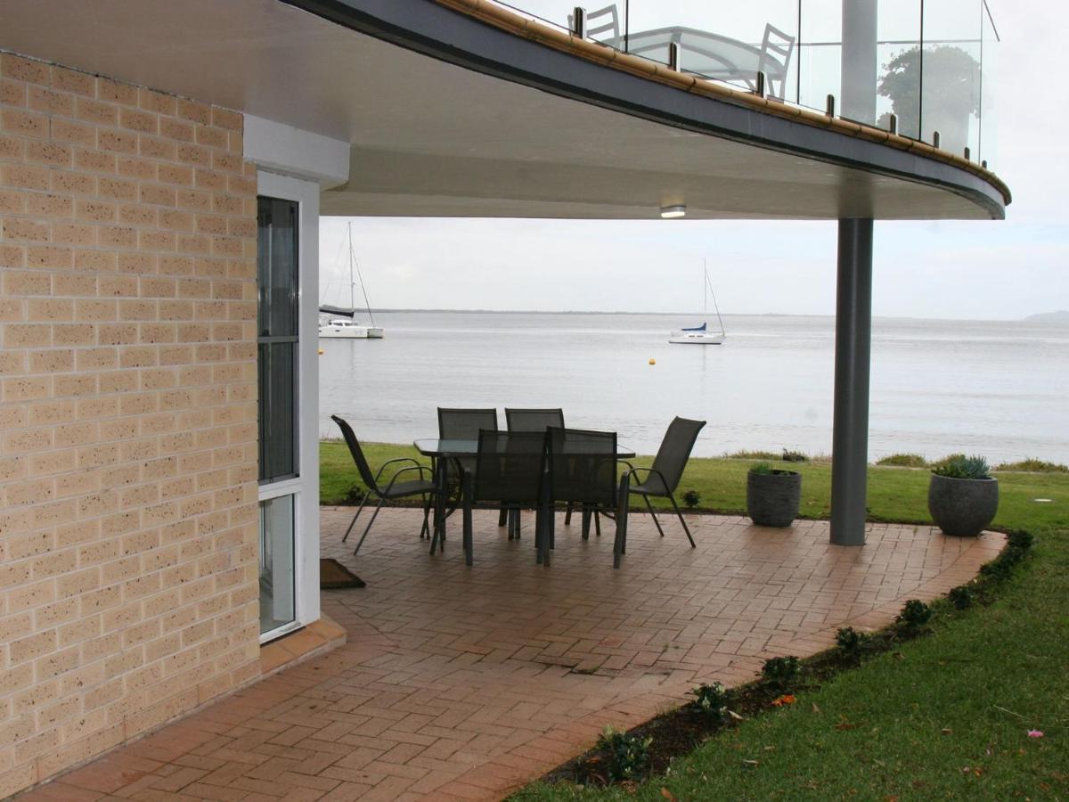 The Clippers 1 Fabulous Waterfront Unit Apartment Salamander Bay Bagian luar foto