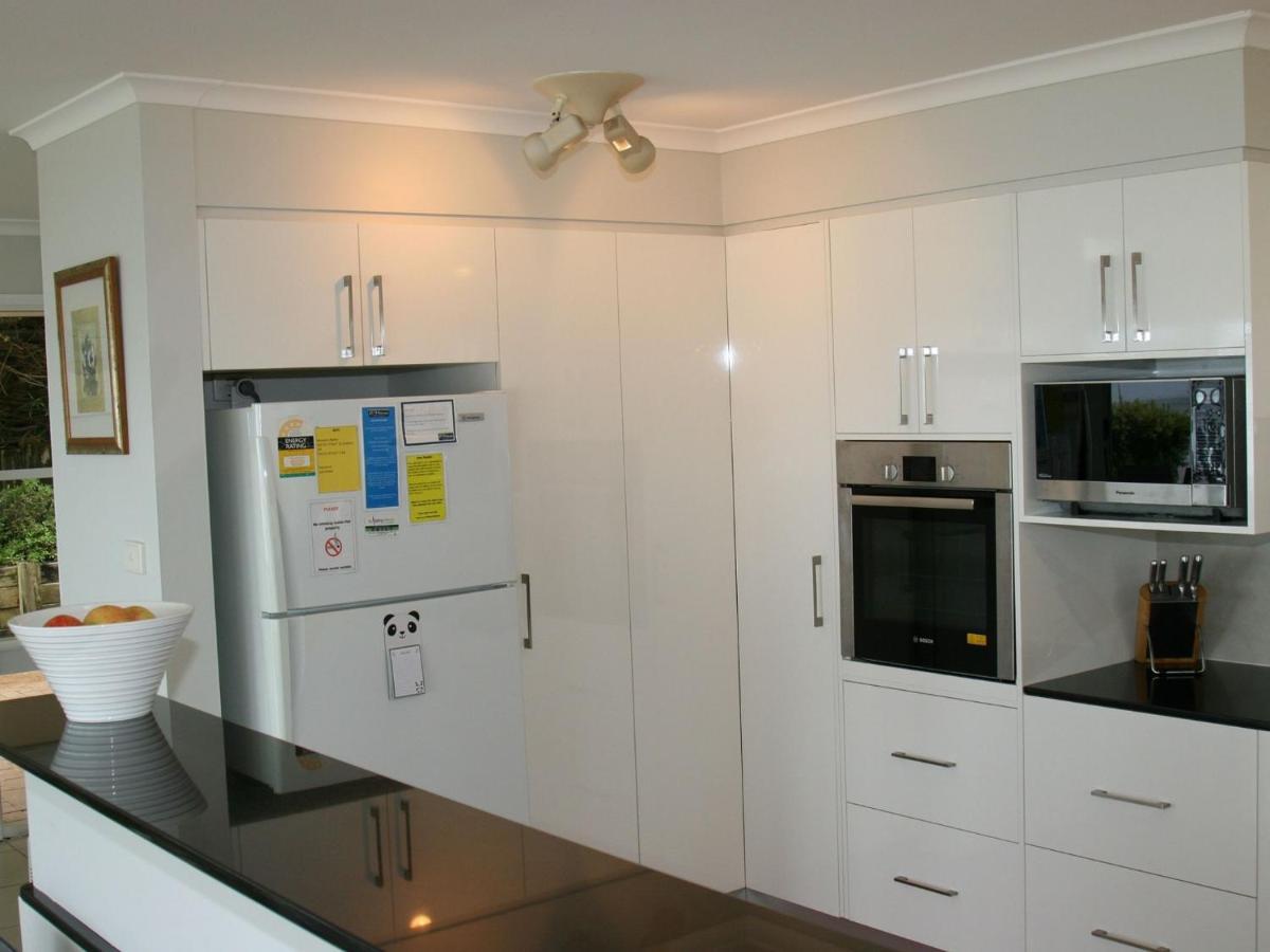 The Clippers 1 Fabulous Waterfront Unit Apartment Salamander Bay Bagian luar foto