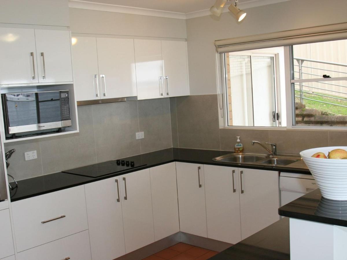 The Clippers 1 Fabulous Waterfront Unit Apartment Salamander Bay Bagian luar foto